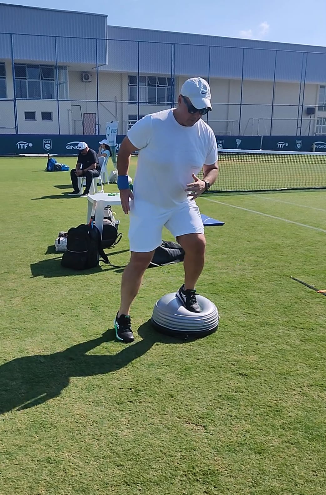 Aquecimento eficaz no tênis: dinâmico, mobilidade e ativação