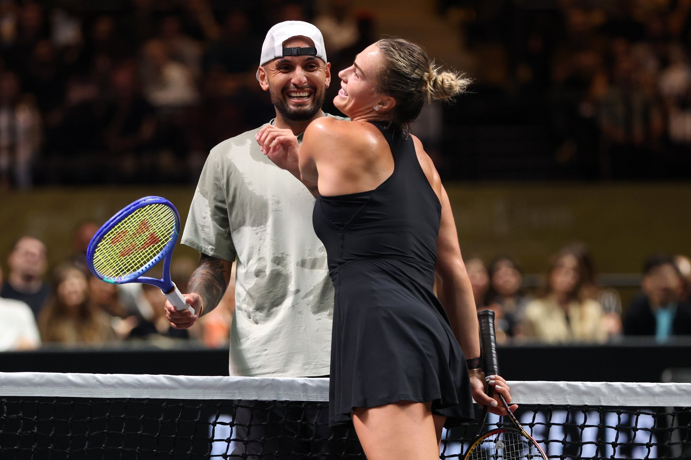 Entre a Raquete e o Show: Por que o duelo Sabalenka-Kyrgios serviu mais ao marketing do que ao tênis feminino